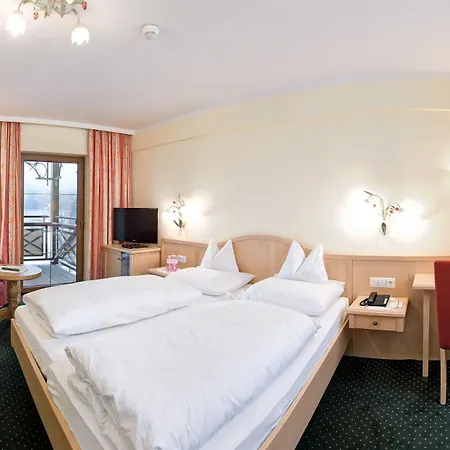 Der Wiesenhof Hotel 4*