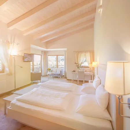 Der Wiesenhof Hotel 4*